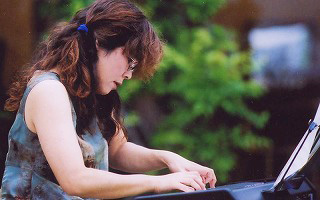 ���~���[�W�b�N�O���[�v�����@�s�A�m�@�n���@�R�I